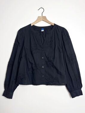 Old Navy NEW Button Down Embroidered Top